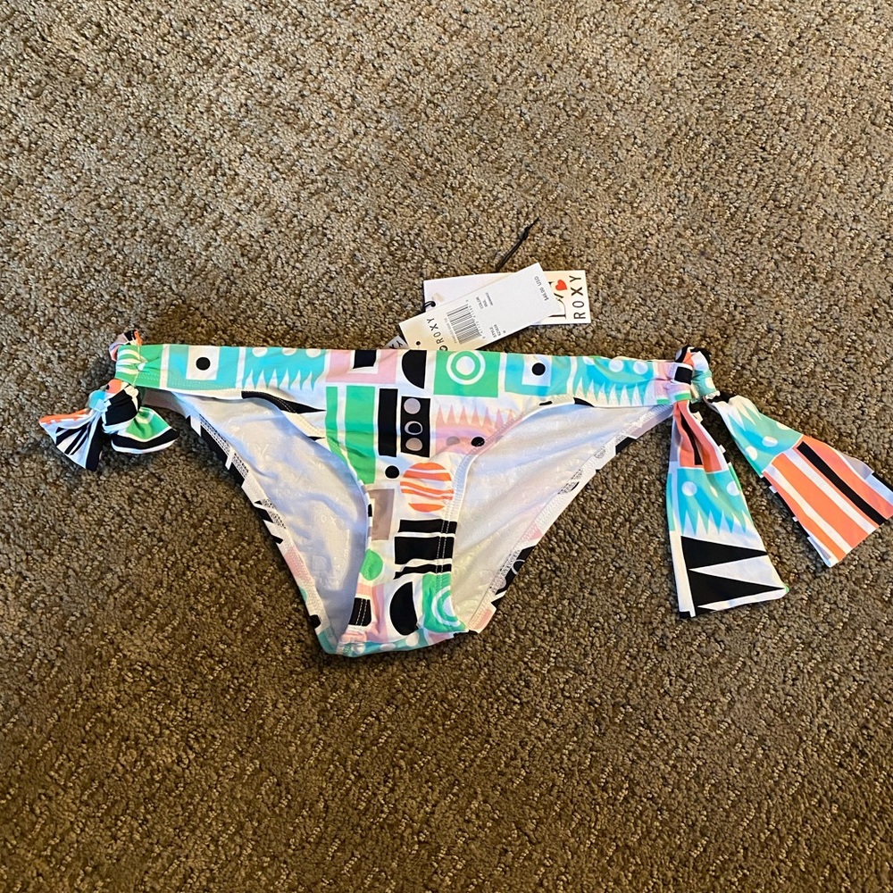 NWT Roxy swim bottoms